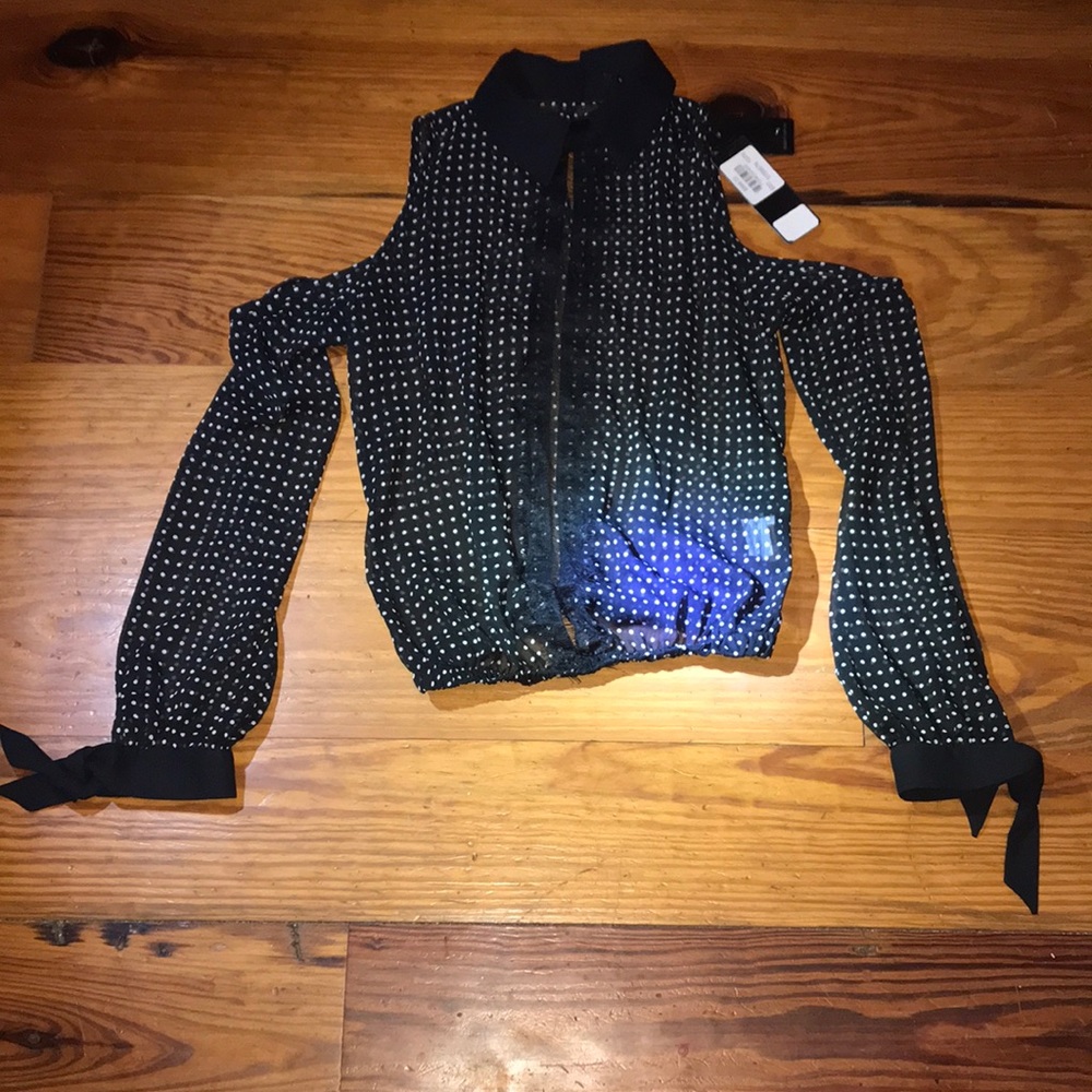 NWT Studio F black/white dots cold shoulder see-through top. SZ XS